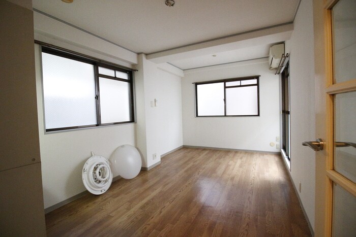 物件内観写真12　(居室)