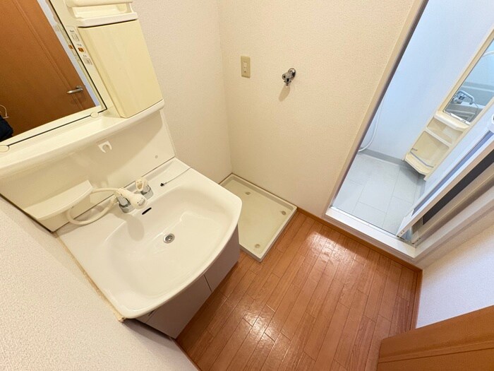 物件内観写真9　(洗面)