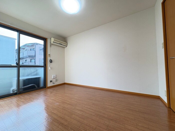 物件内観写真18　(居室)