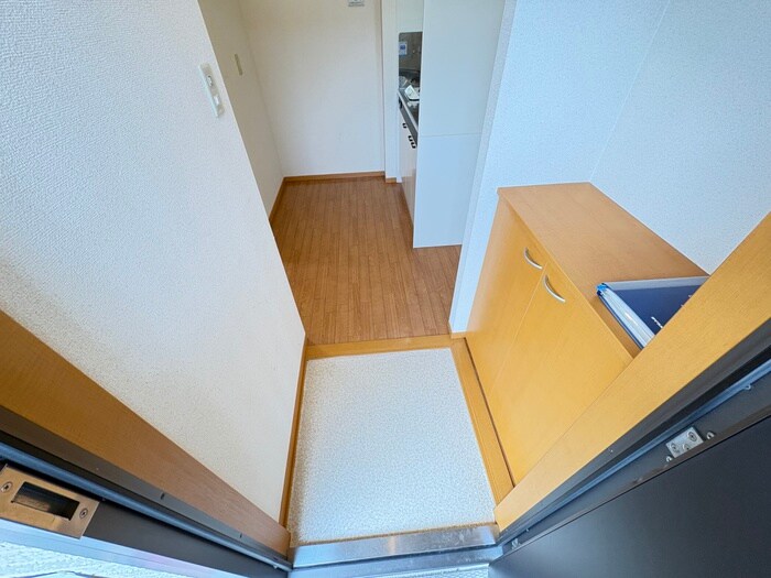 物件内観写真20　(玄関)