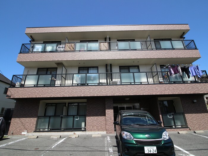 物件外観写真3　(外観写真)