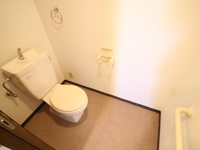 物件内観写真15　(トイレ)