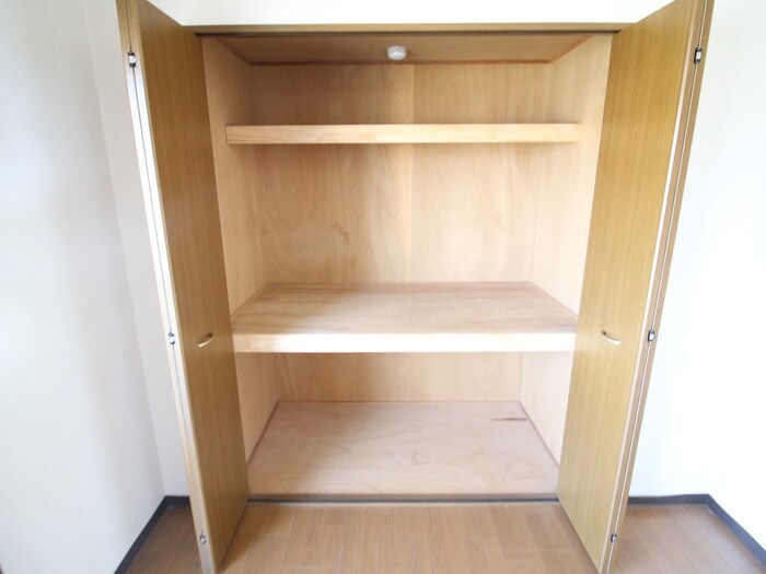 物件内観写真16　(収納)
