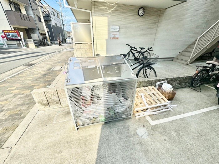 物件外観写真6　(建物設備)