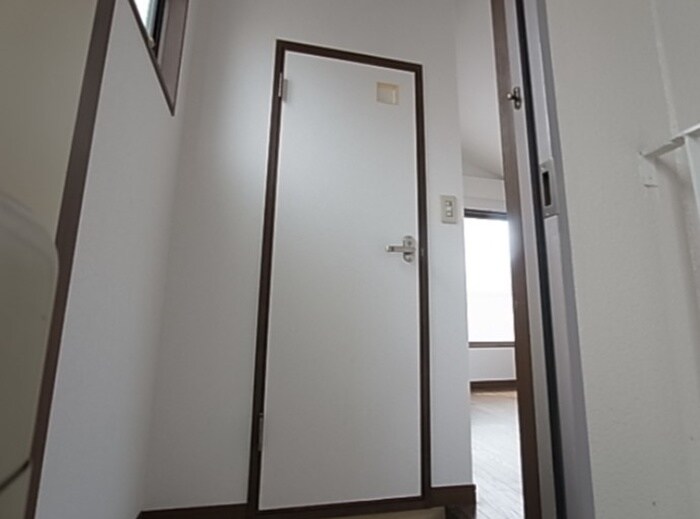 物件内観写真16　(廊下)