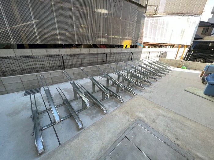 物件外観写真5　(駐輪場)