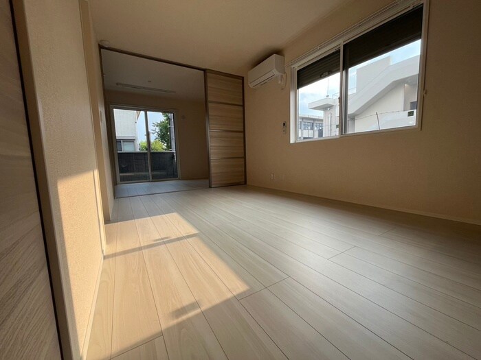 物件内観写真7　(居室)