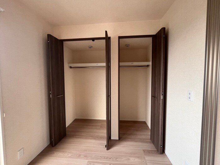 物件内観写真12　(収納)