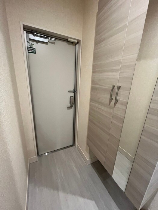 物件内観写真15　(玄関)