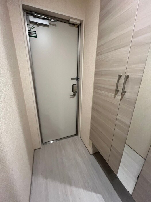物件内観写真15　(玄関)
