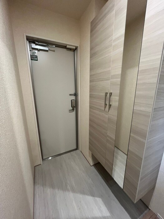 物件内観写真15　(玄関)
