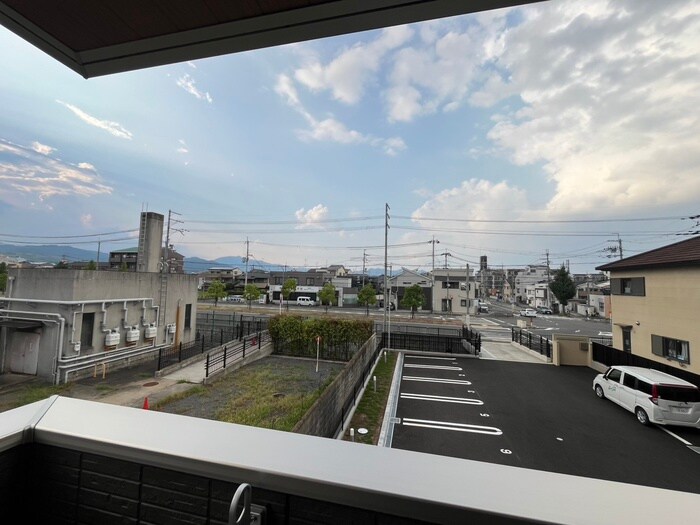 物件内観写真17　(室内からの展望)