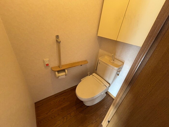 物件内観写真16　(トイレ)