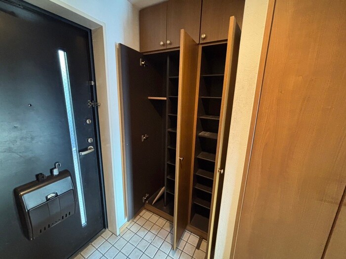 物件内観写真19　(靴箱)