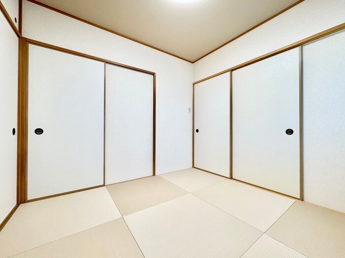 物件内観写真11　(居室)