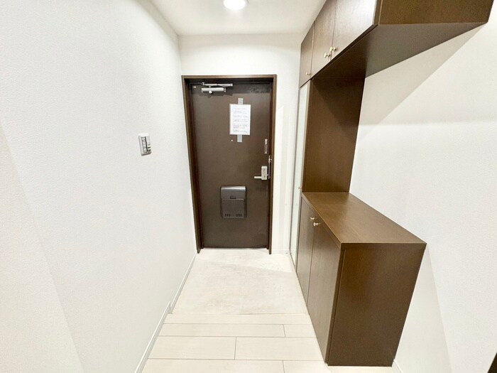 物件内観写真19　(玄関)
