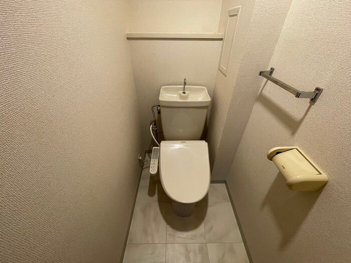 物件内観写真15　(トイレ)