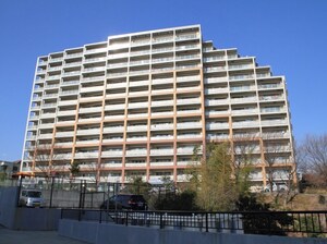 ｼﾞｪｰﾑｽ山ﾊﾟｰｸ・ﾎｰﾑｽﾞ（1214）外観写真