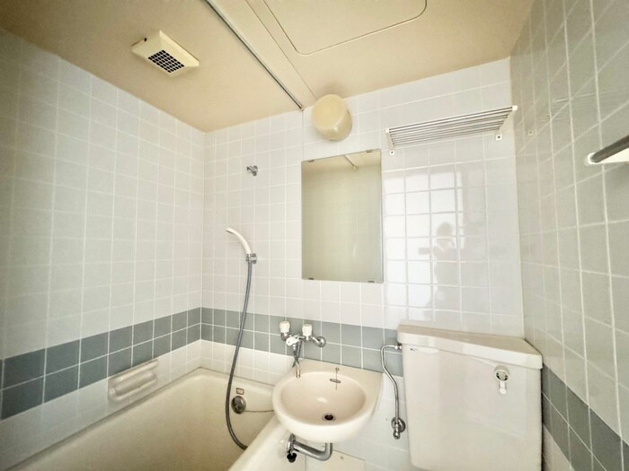 物件内観写真11　(洗面)