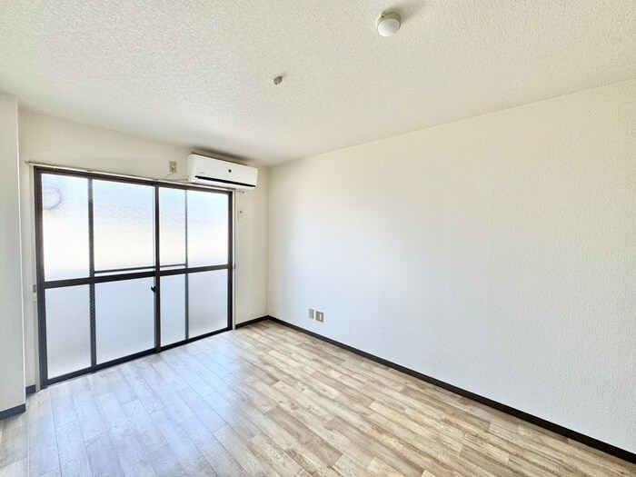 物件内観写真14　(居室)