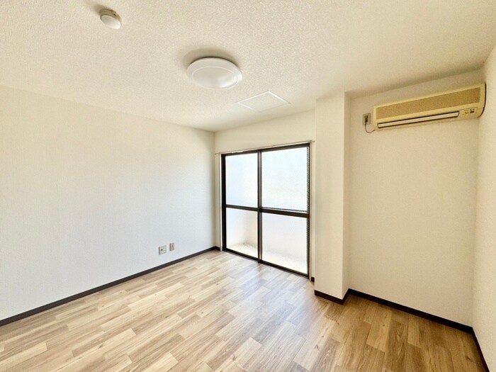 物件内観写真14　(居室)