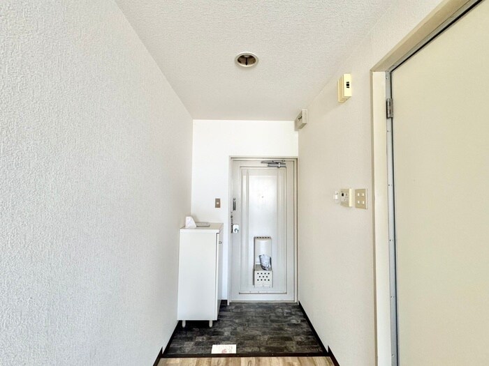 物件内観写真20　(玄関)