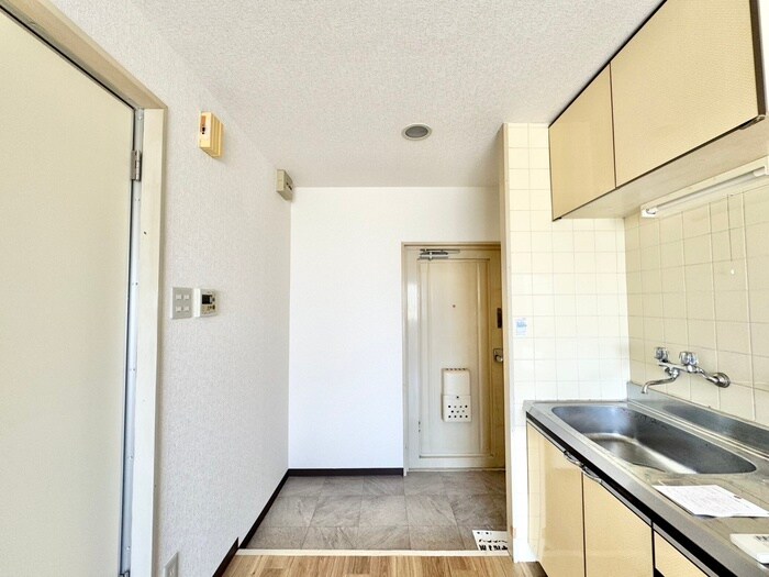 物件内観写真20　(玄関)