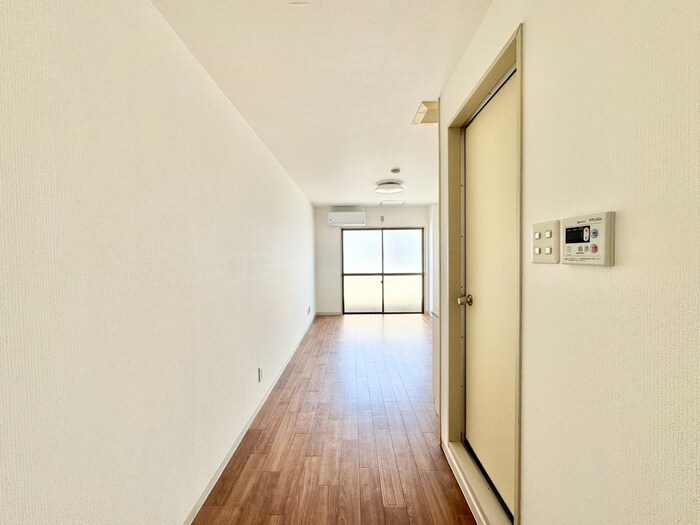 物件内観写真21　(廊下)