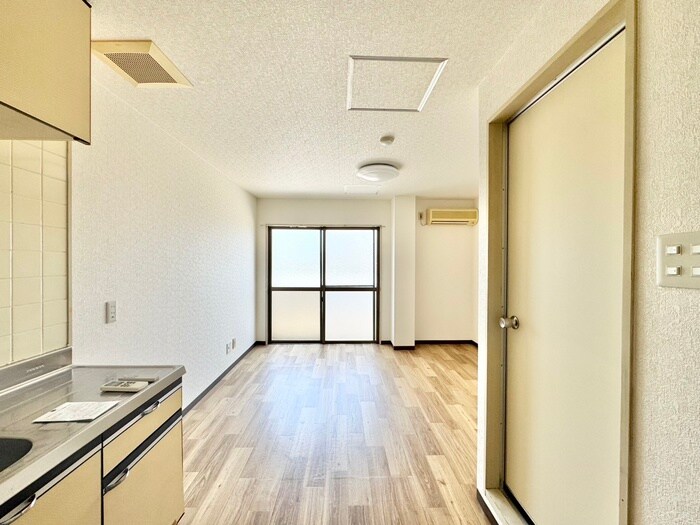 物件内観写真21　(廊下)