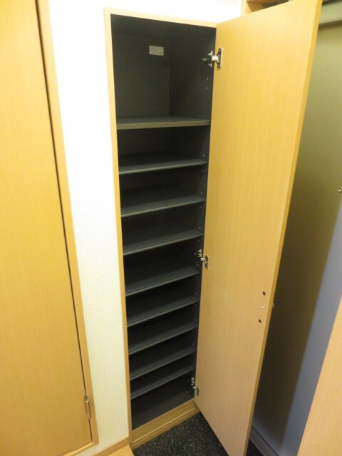 物件内観写真9　(靴箱)