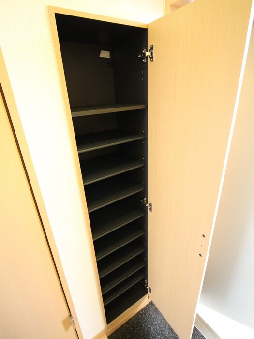 物件内観写真13　(靴箱)