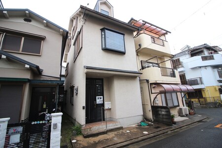 津之江北町貸家外観写真