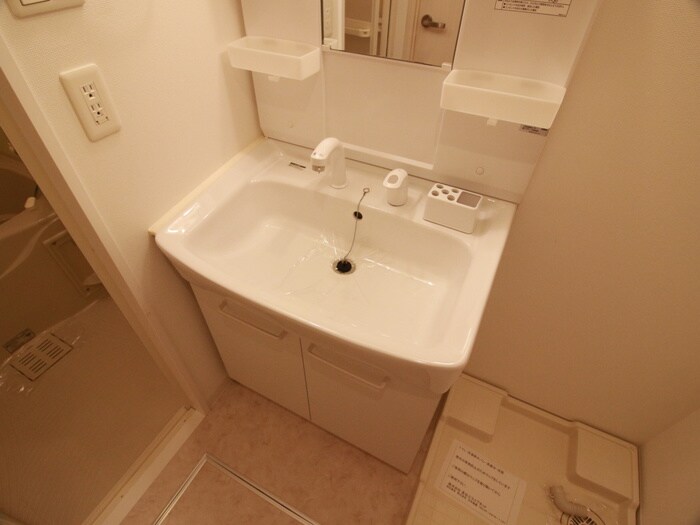 物件内観写真9　(洗面)