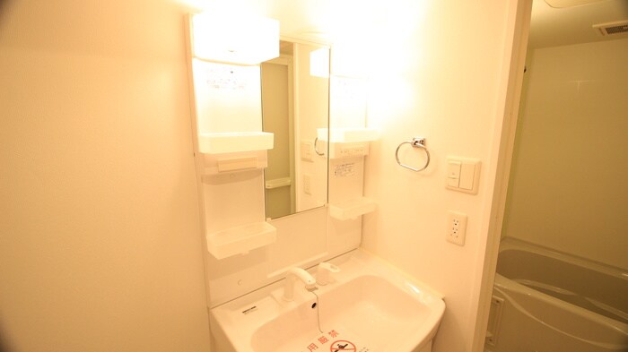 物件内観写真12　(洗面)