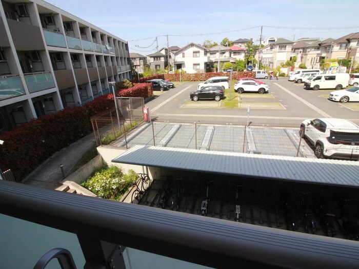 物件内観写真16　(室内からの展望)