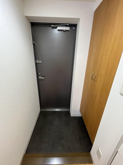 物件内観写真17　(玄関)