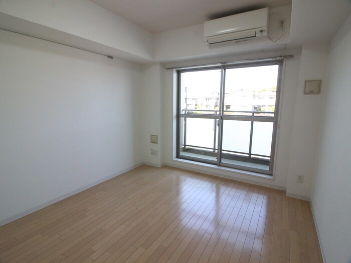 物件内観写真18　(居室)