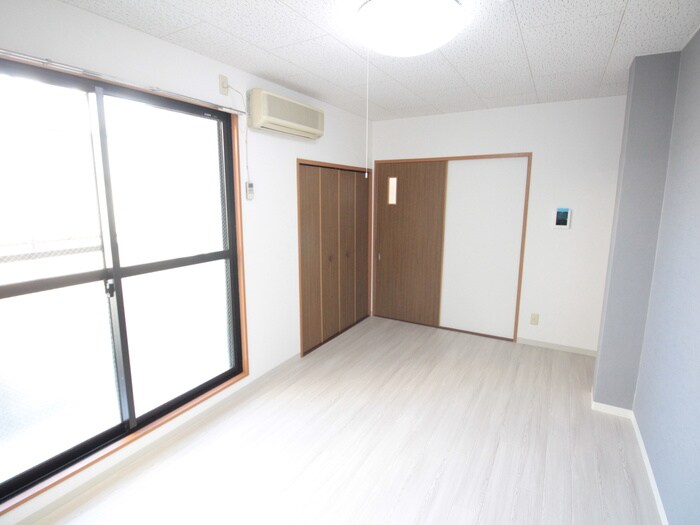 物件内観写真17　(居室)