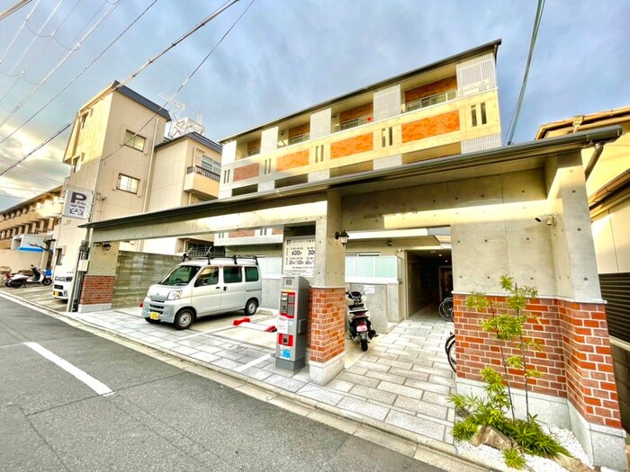 物件外観写真1　(外観写真)