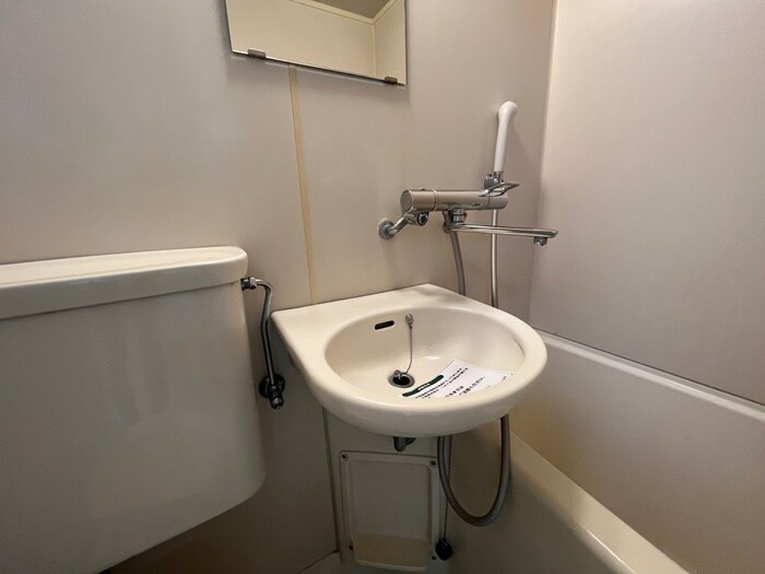 物件内観写真9　(洗面)