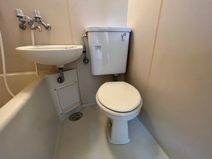 物件内観写真10　(トイレ)