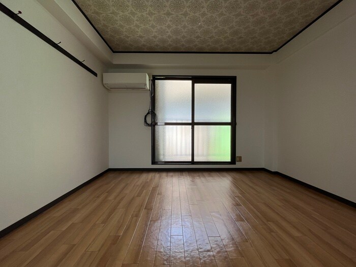 物件内観写真11　(居室)