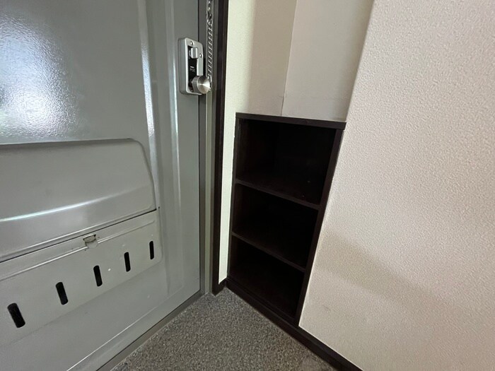 物件内観写真16　(靴箱)
