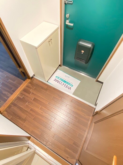 物件内観写真7　(玄関)