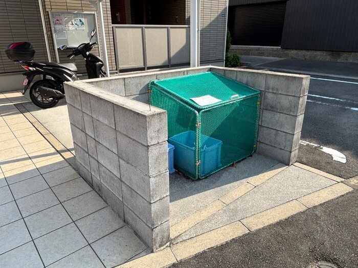 物件外観写真3　(建物設備)