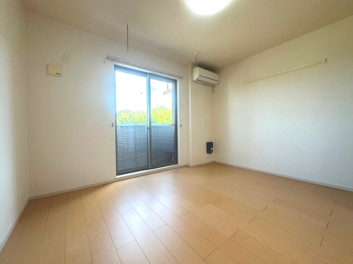 物件内観写真14　(居室)