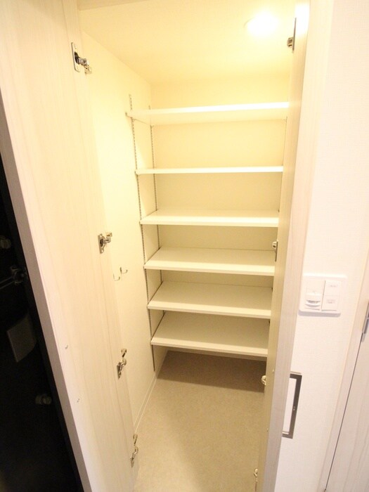 物件内観写真14　(靴箱)