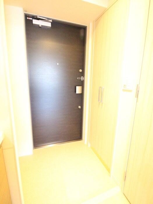 物件内観写真15　(玄関)