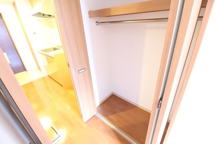 物件内観写真12　(収納)