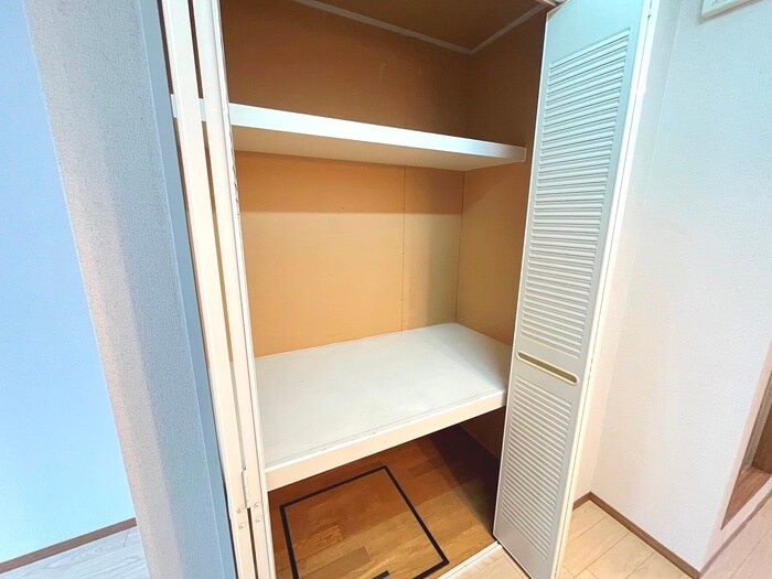 物件内観写真11　(収納)